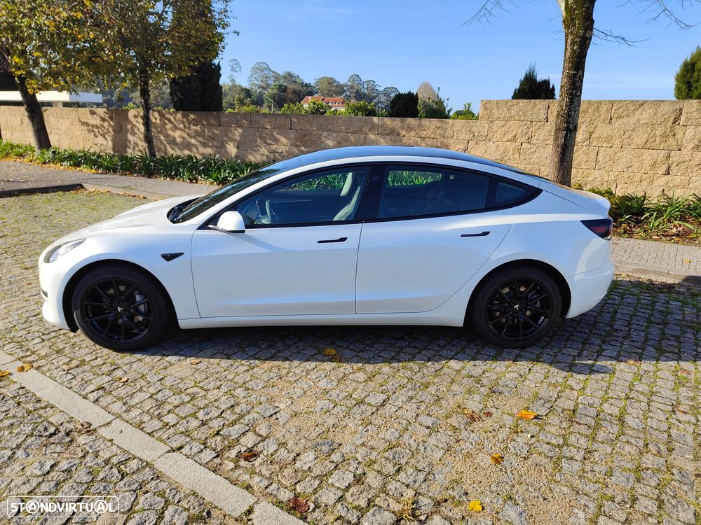 Tesla Model 3 Standard Range Plus RWD - 2