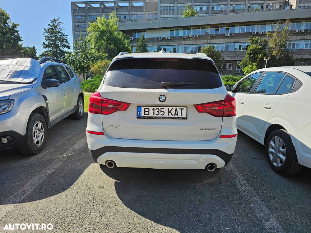 BMW X3 xDrive20i AT - 3