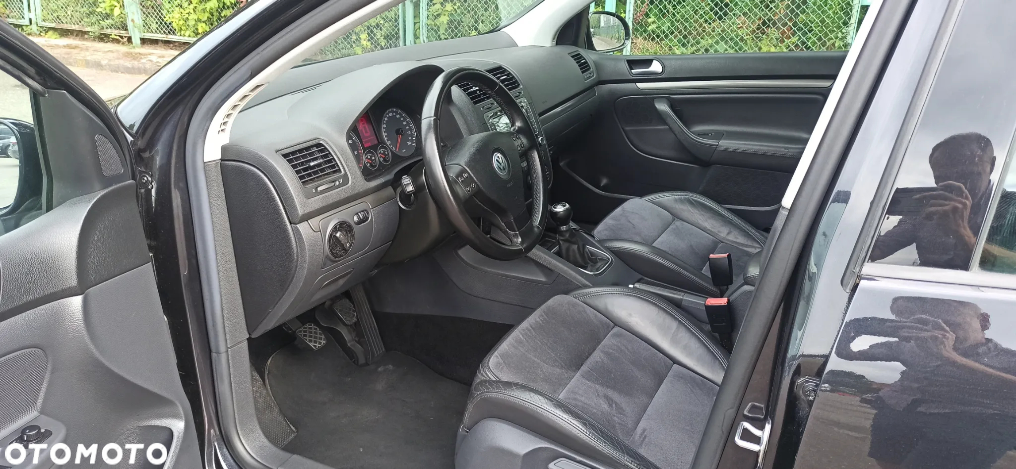 Volkswagen Golf 2.0 FSI 4Motion GT Sport - 4