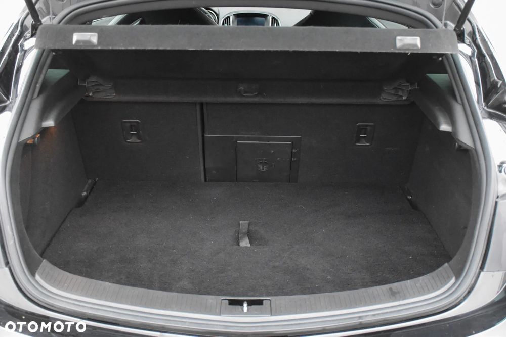 Opel Astra OPC Start/Stop - 36