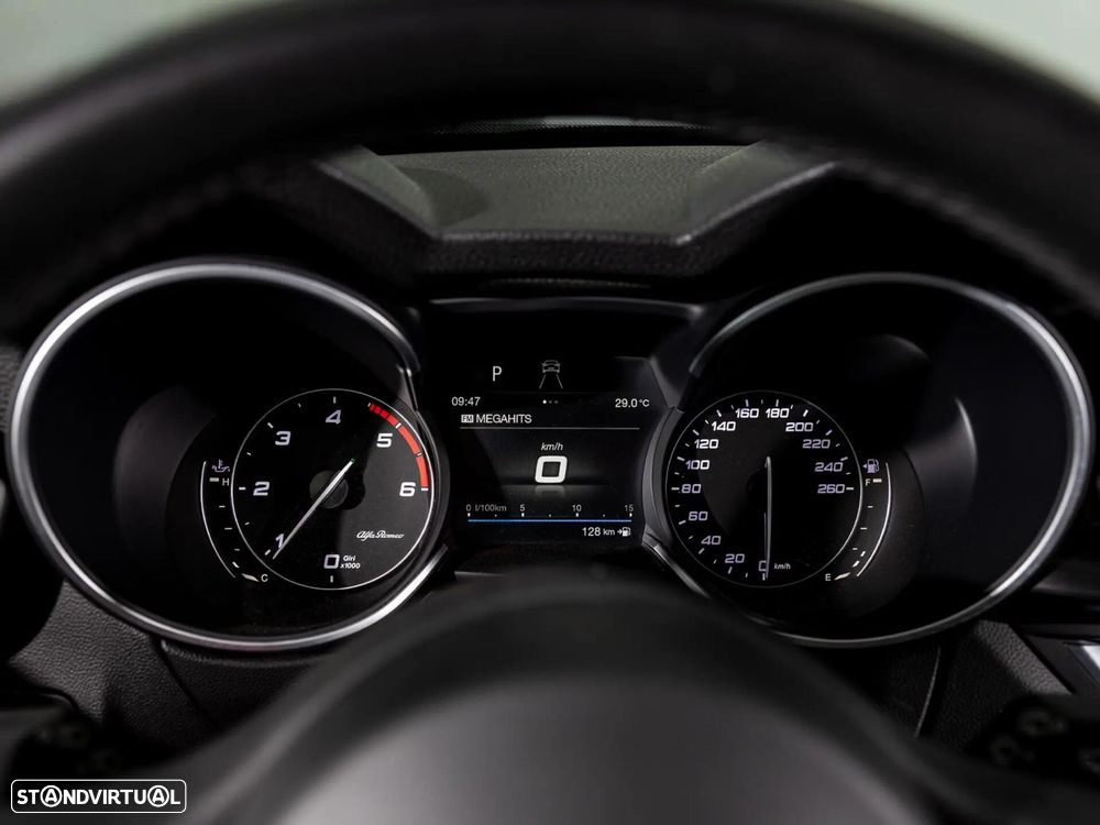 Alfa Romeo Stelvio 2.2 16V AT8-Q4 Super - 26