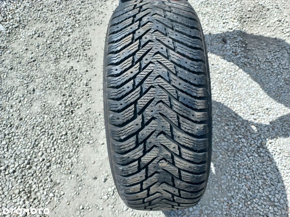 BMW Seria 5 550i xDrive - 29