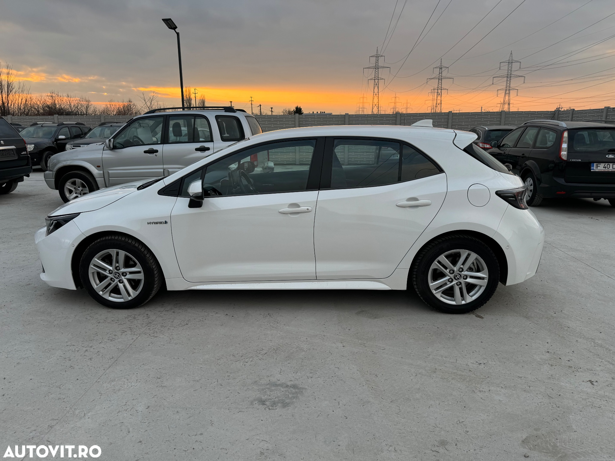Toyota Corolla 1.8 Hybrid Comfort - 10