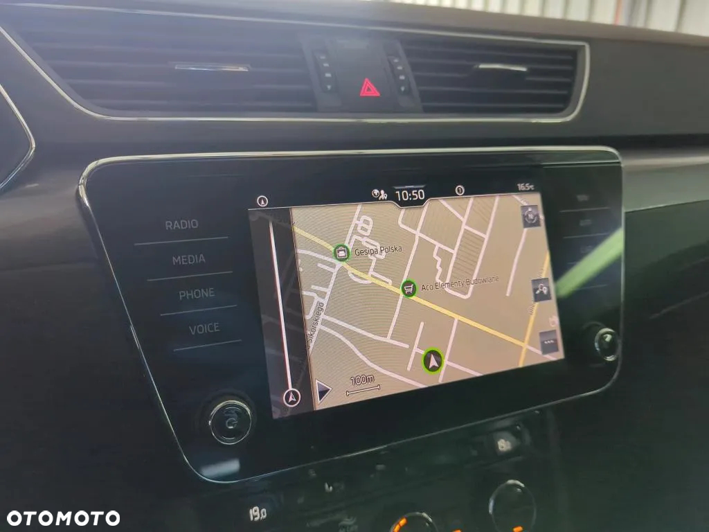 Skoda Octavia 2.0 TSI 4x4 Style DSG - 9