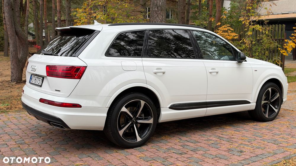 Audi Q7 2017 photo 3
