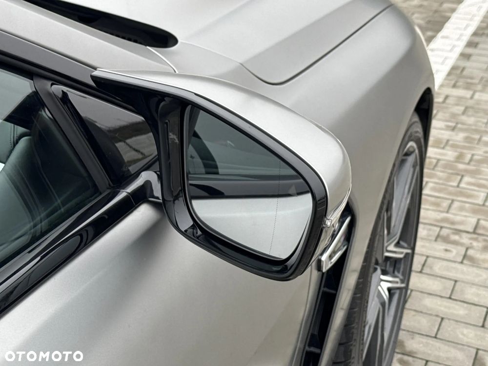 BMW M8 Standard - 33