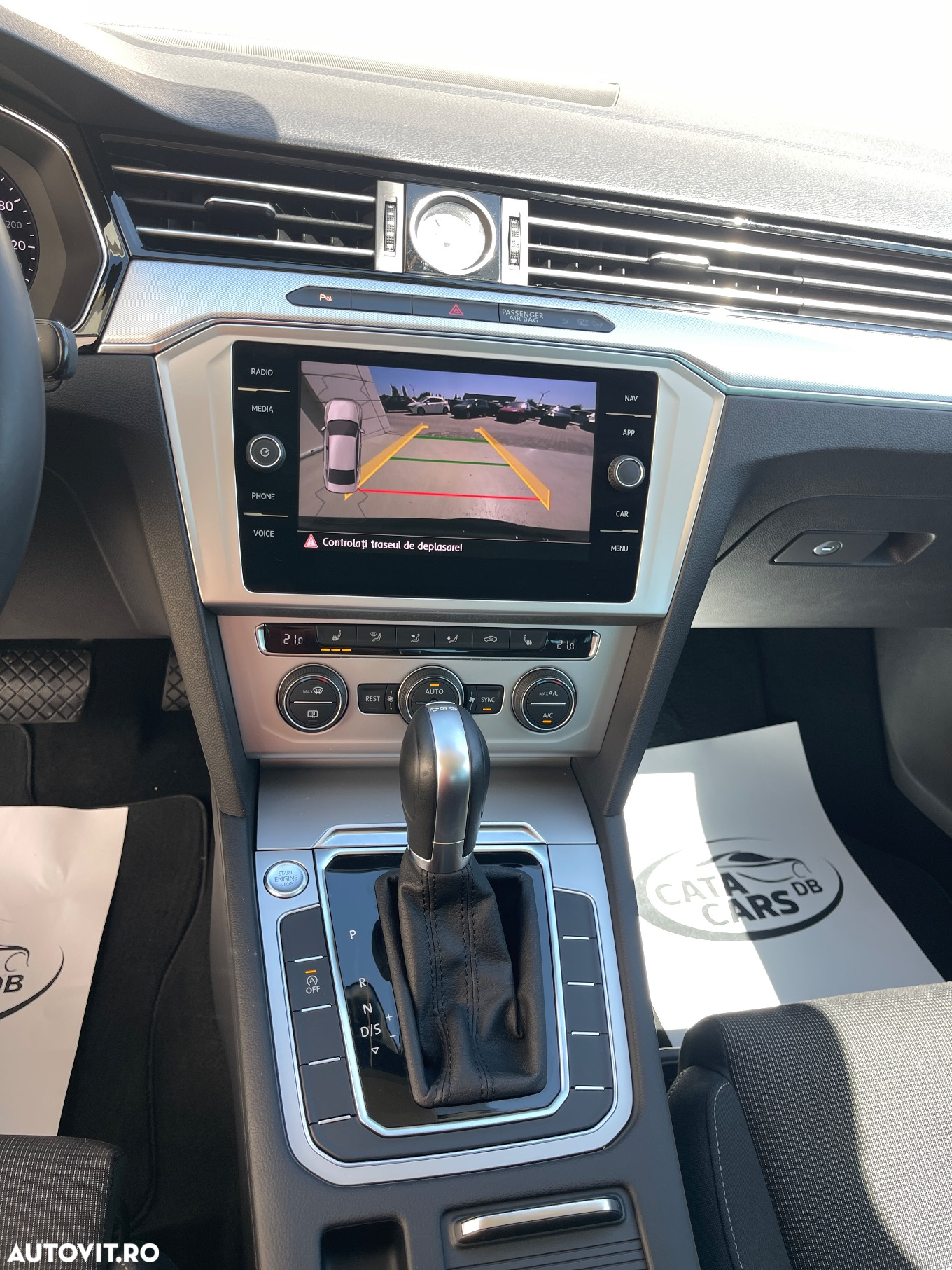 Volkswagen Passat - 32