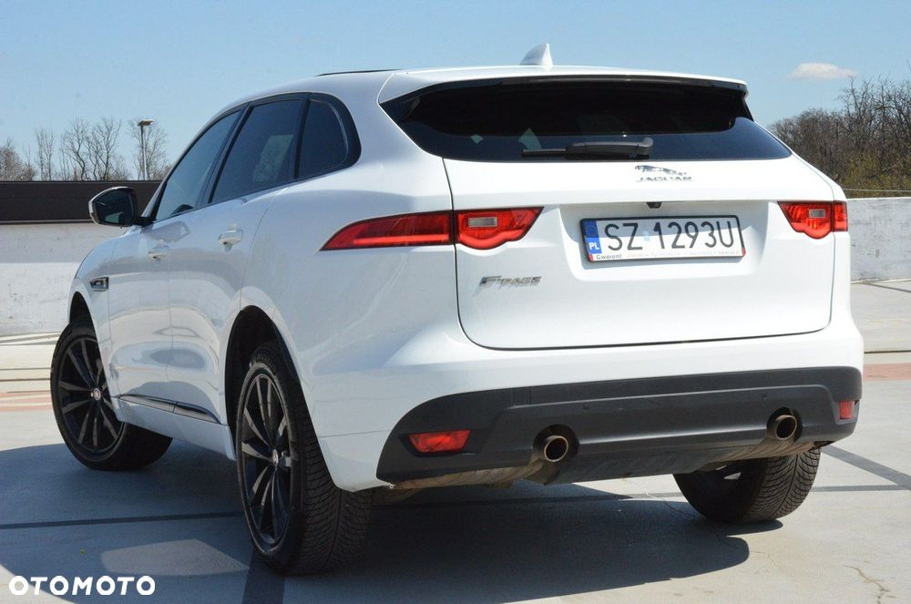 Jaguar F-Pace 2.0 i4P AWD Chequered Flag - 15