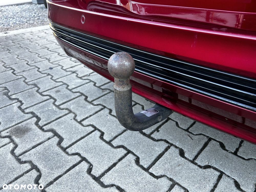 Ford Mondeo - 32