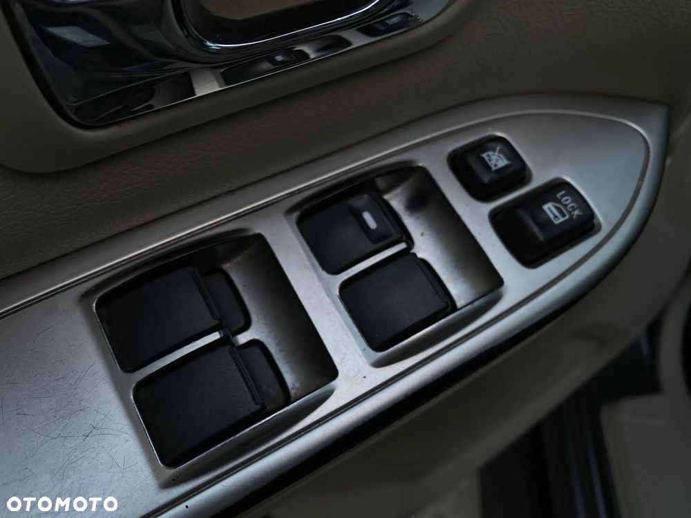 Mitsubishi Pajero 3.2 DID Instyle - 19