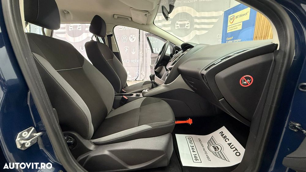 Ford Focus 1.6 TI-VCT Champions Edition - 17