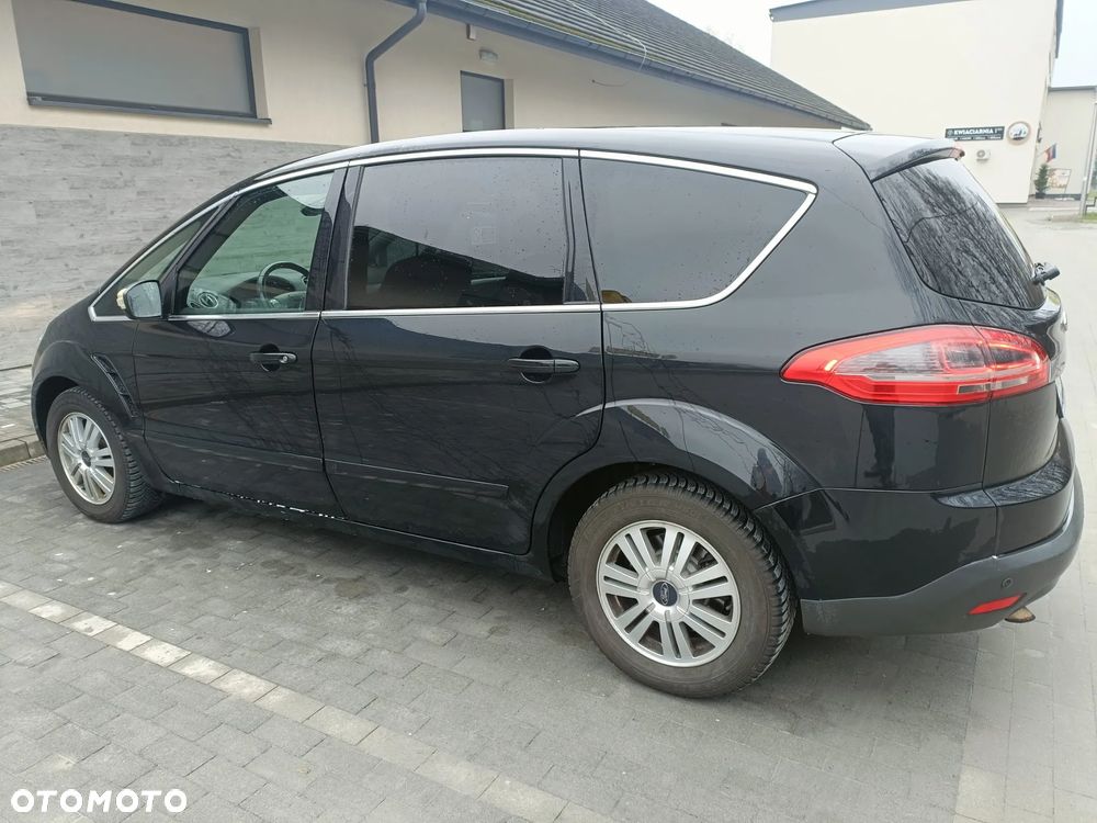 Ford S-Max - 8