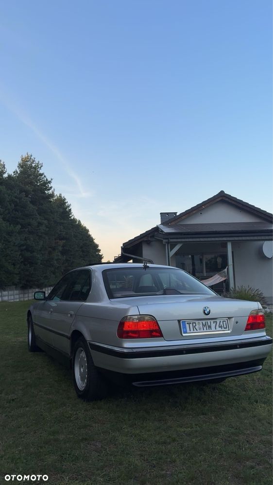 BMW Seria 7 2000 photo 4