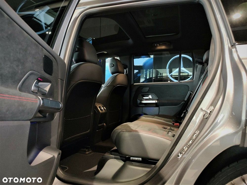 Mercedes-Benz EQB - 16