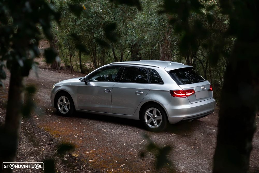 Audi A3 Sportback 1.6 TDI (clean diesel) Attraction - 2