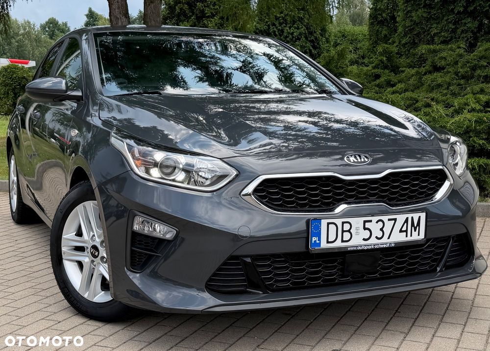 Kia Ceed 1.4 CVVT Dream-Team Edition - 1