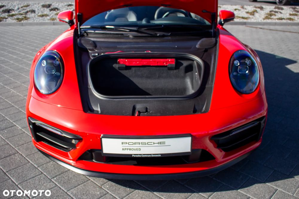 Porsche 911 Targa 4 GTS - 35