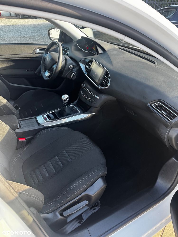 Peugeot 308 1.6 THP Active - 6