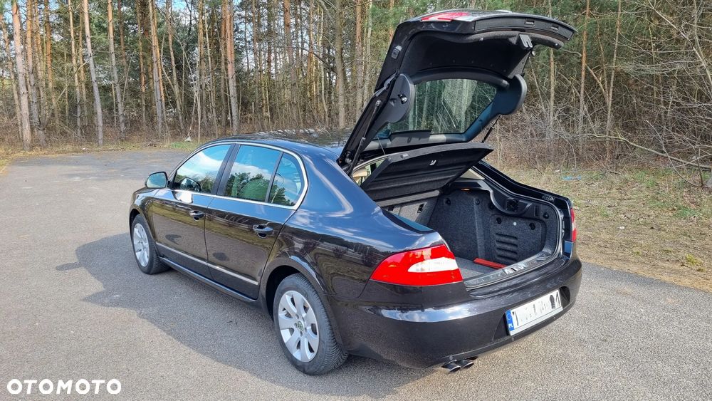 Skoda Superb 2.0 TDI Exclusive - 16