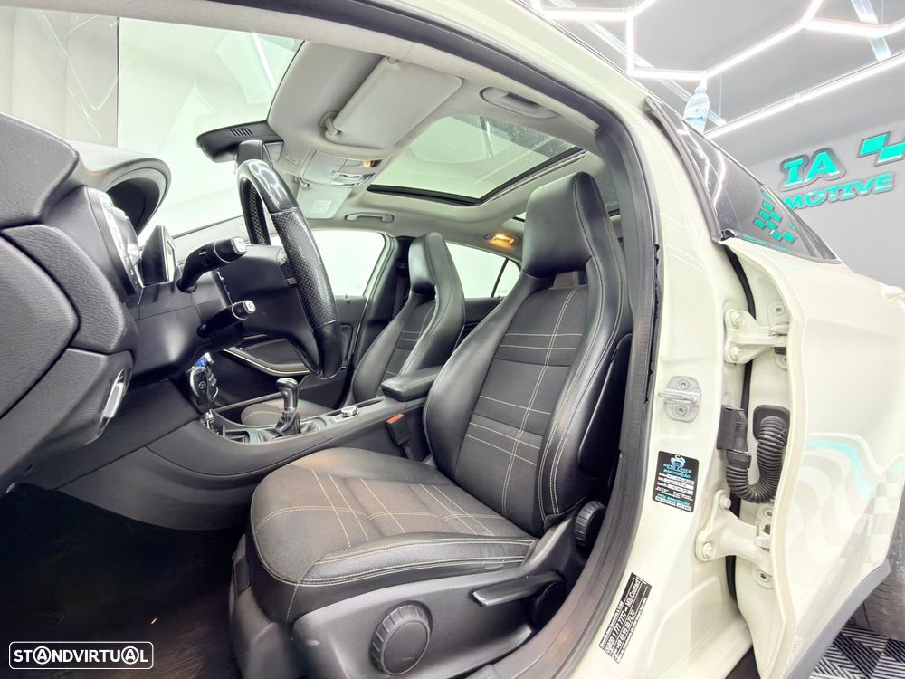 Mercedes-Benz GLA 200 Urban - 17