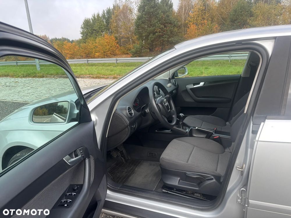 Audi A3 Sportback - 16