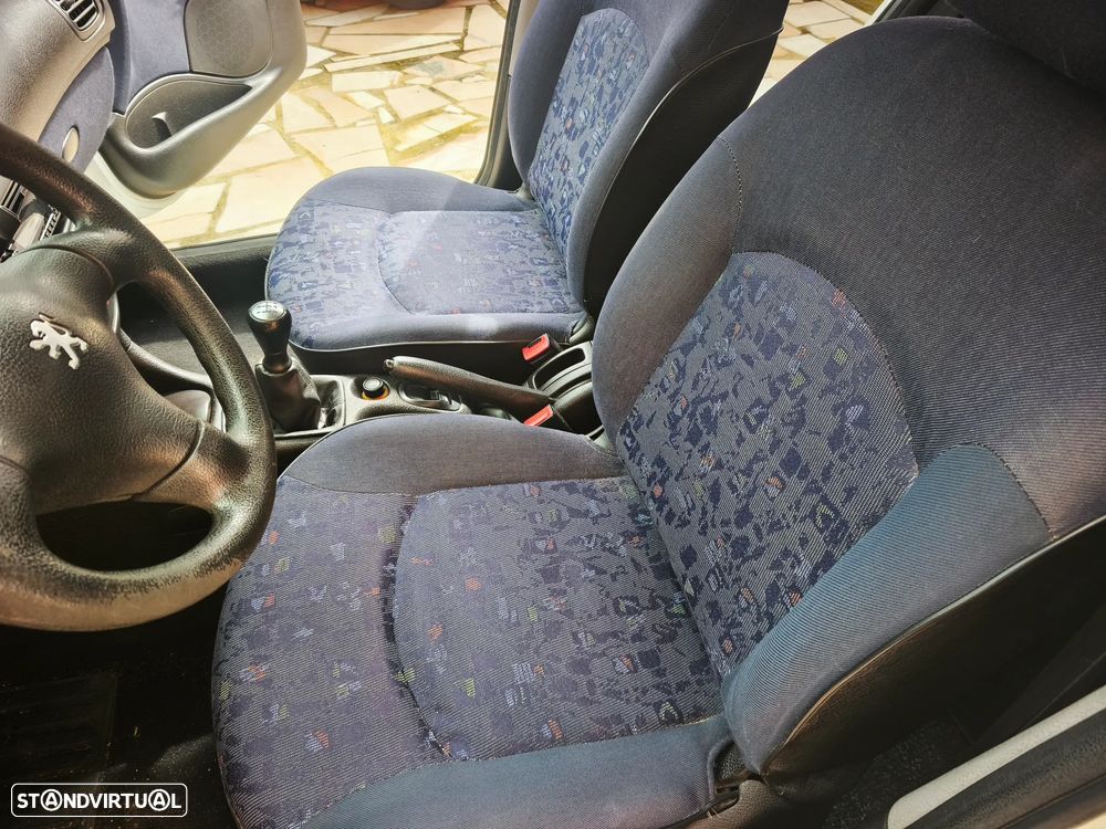 Peugeot 206 1.1 XR Présence - 12