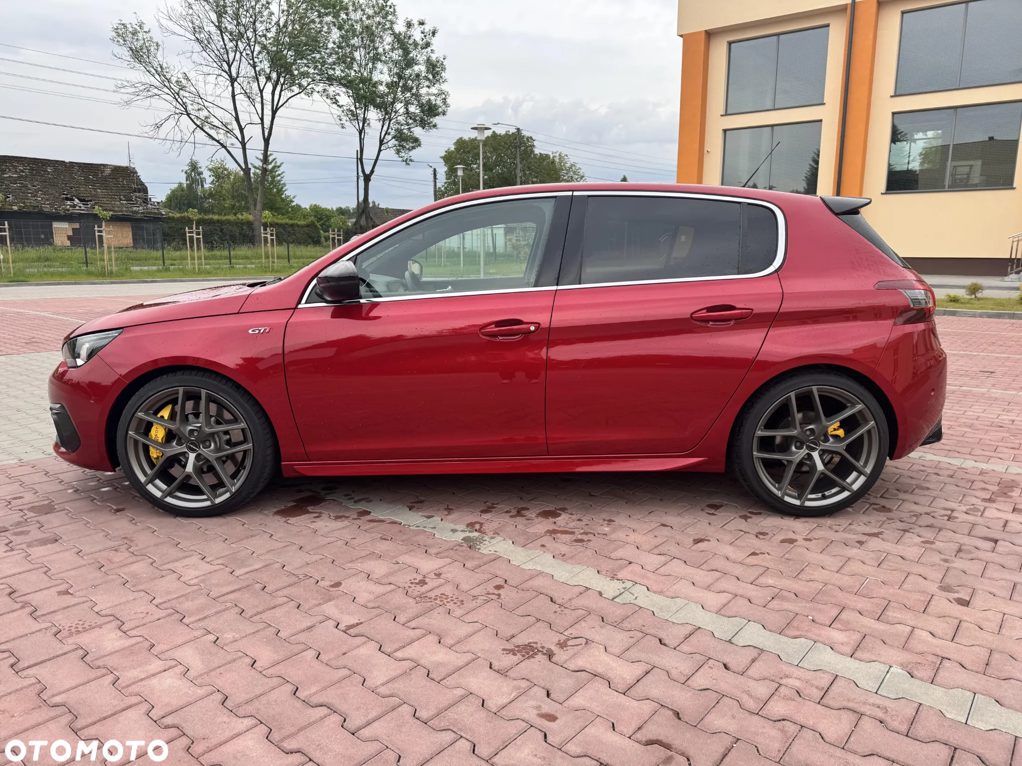Peugeot 308 1.6 e-THP GTi by Sport S&S - 7