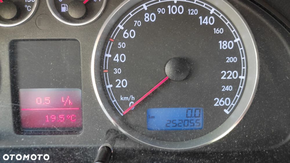 Volkswagen Passat 1.9 TDI - 8