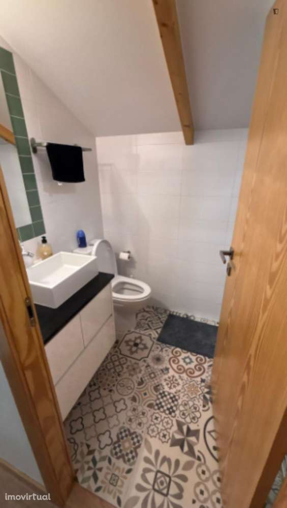 Quarto - localizado em Viana do castelo - Grande imagem: 5/6