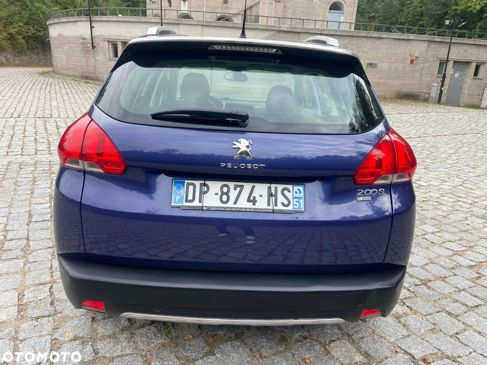 Peugeot 2008 1.2 Pure Tech Allure S&S - 6