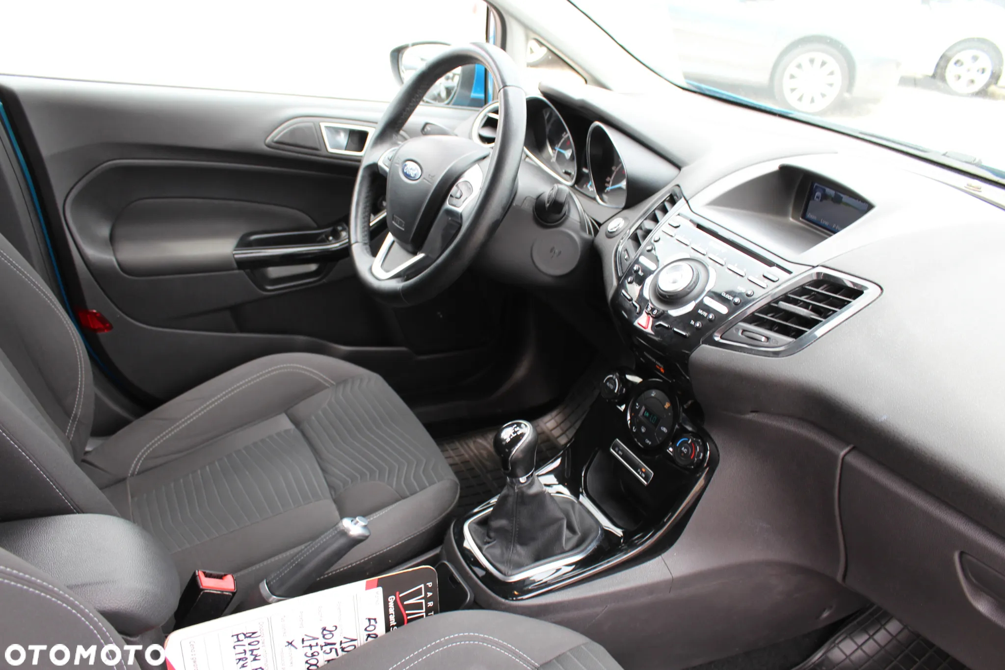 Ford Fiesta 1.0 EcoBoost Start-Stop Titanium - 23
