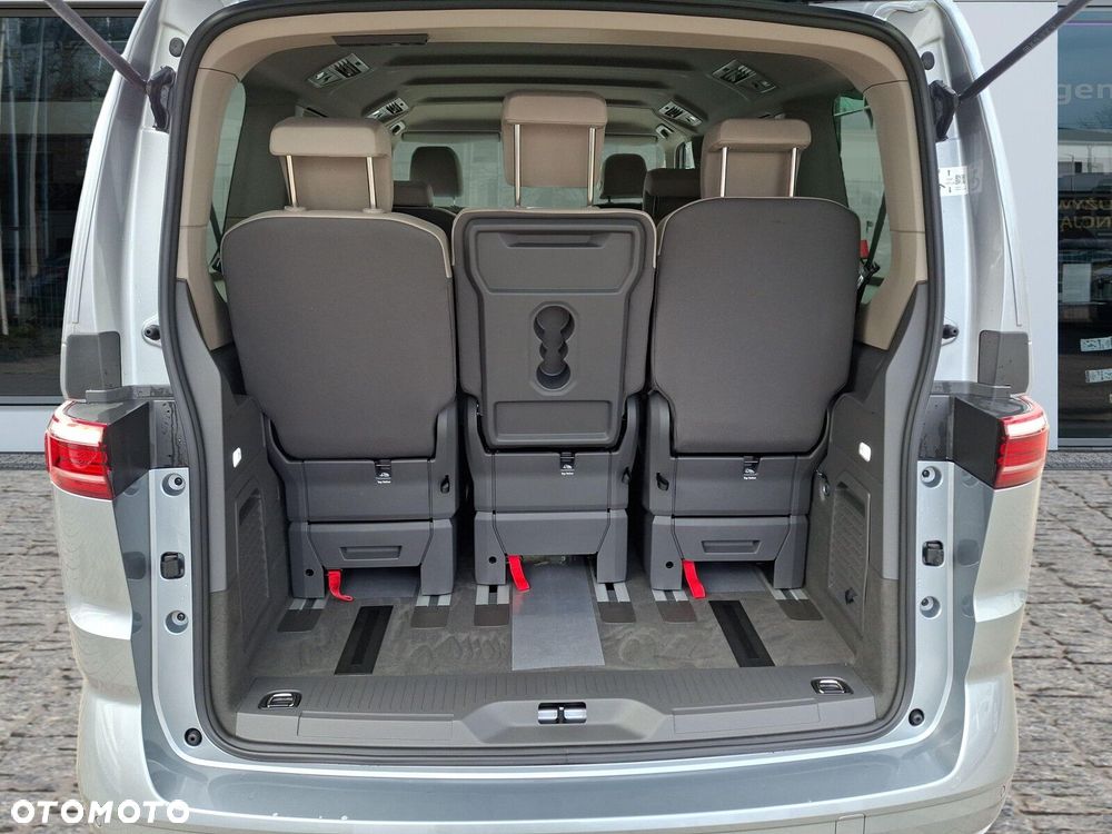 Volkswagen Multivan - 16