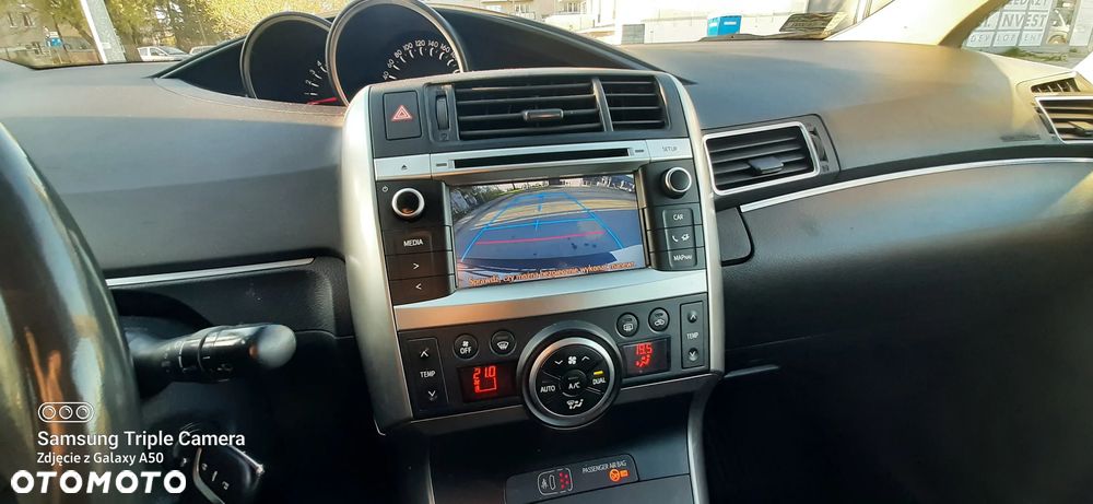 Toyota Verso 1.8 Premium 7os MS - 24