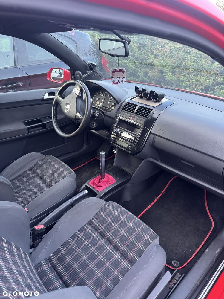 Volkswagen Polo - 8