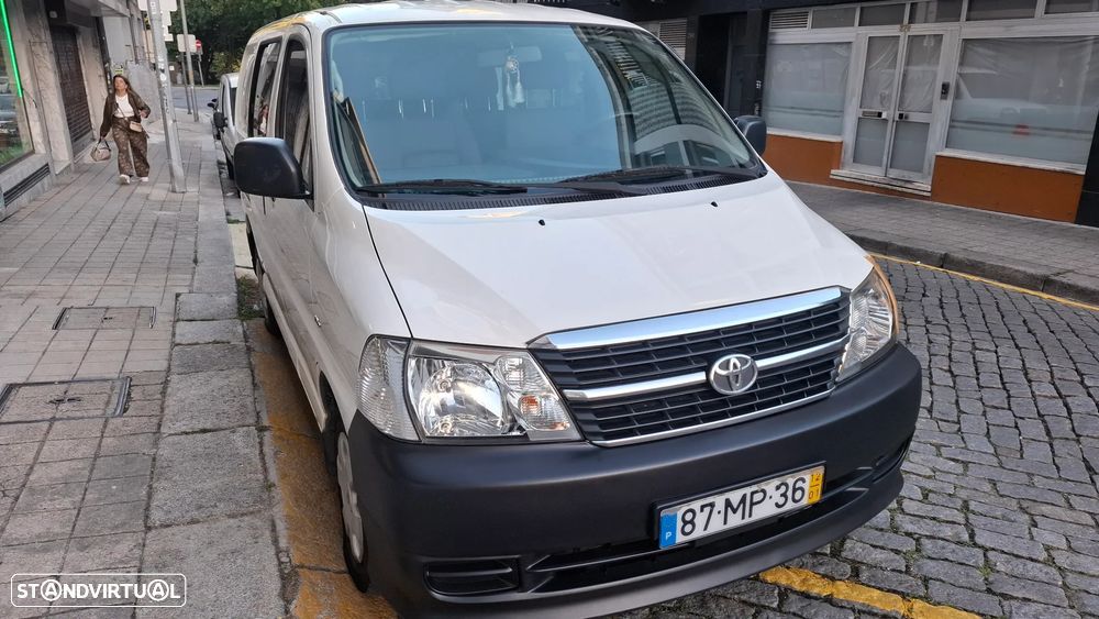 Toyota HiAce 2.5 D-4D Service 2.8T AC - 10