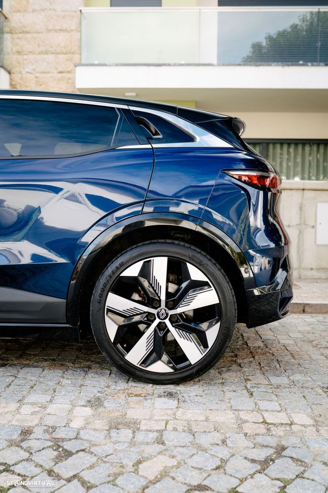 Renault Mégane E-Tech EV60 220hp optimum charge Iconic - 11