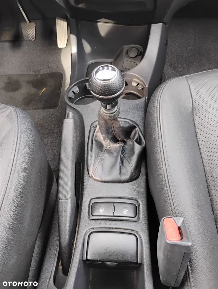 Kia Sportage 2.0 LX - 26