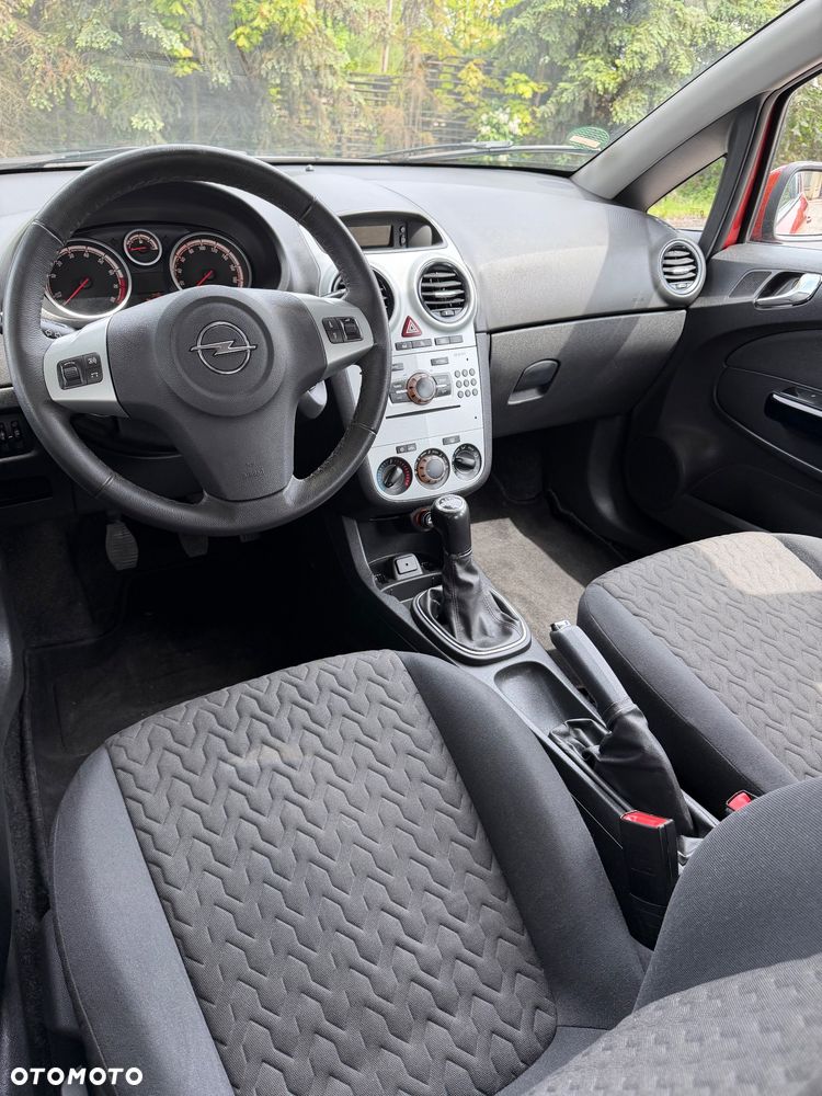 Opel Corsa 1.2 16V Enjoy - 13