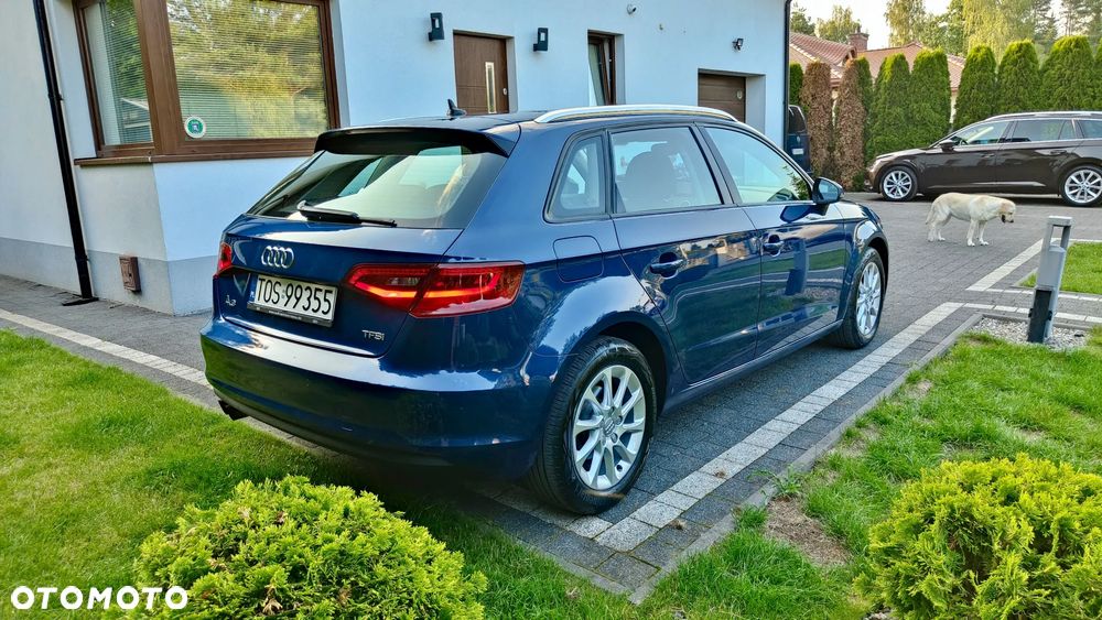 Audi A3 Sportback 1.4 TFSI Attraction - 4