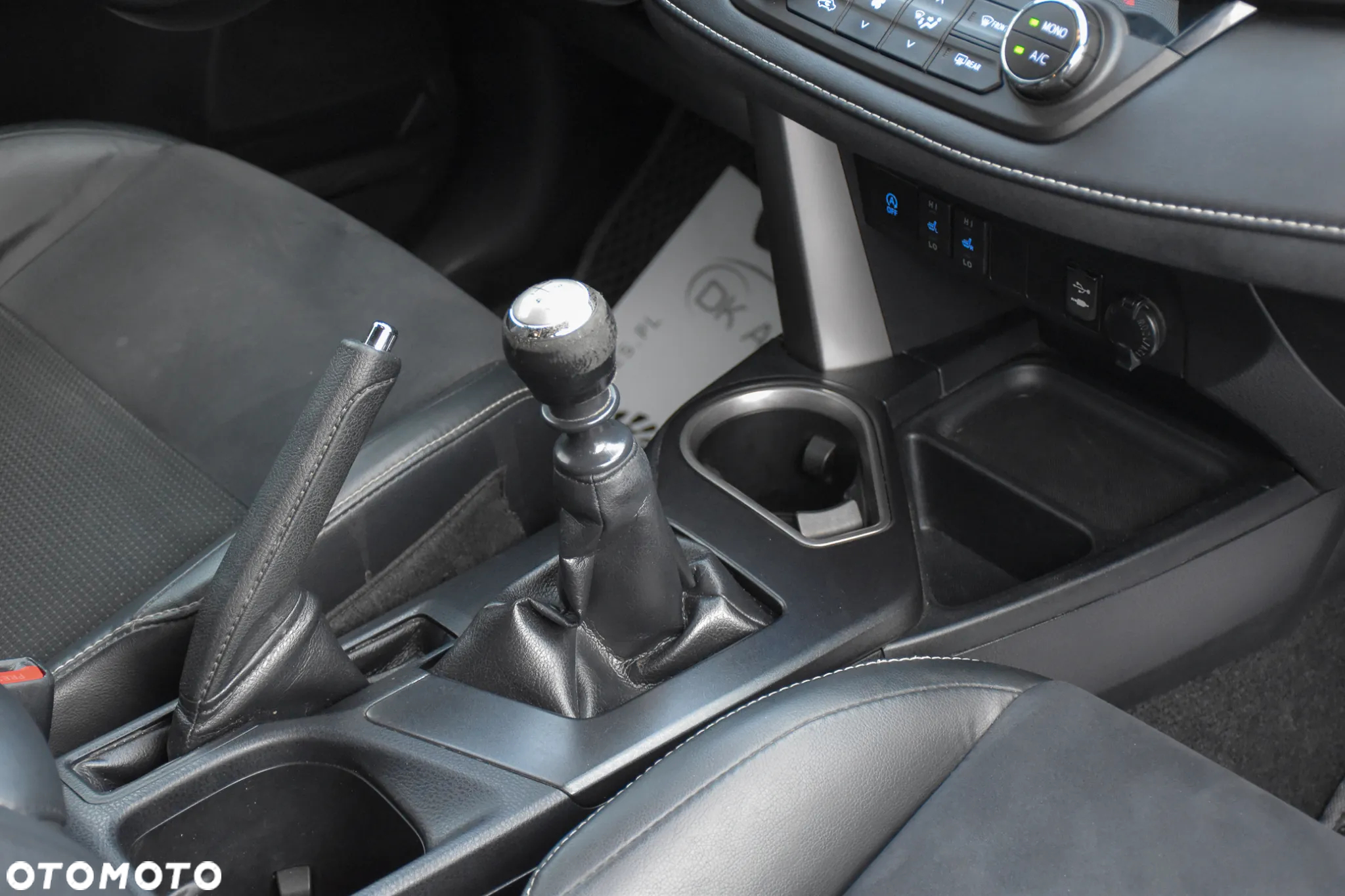 Toyota RAV4 2.0 D-4D Premium 4x2 - 27