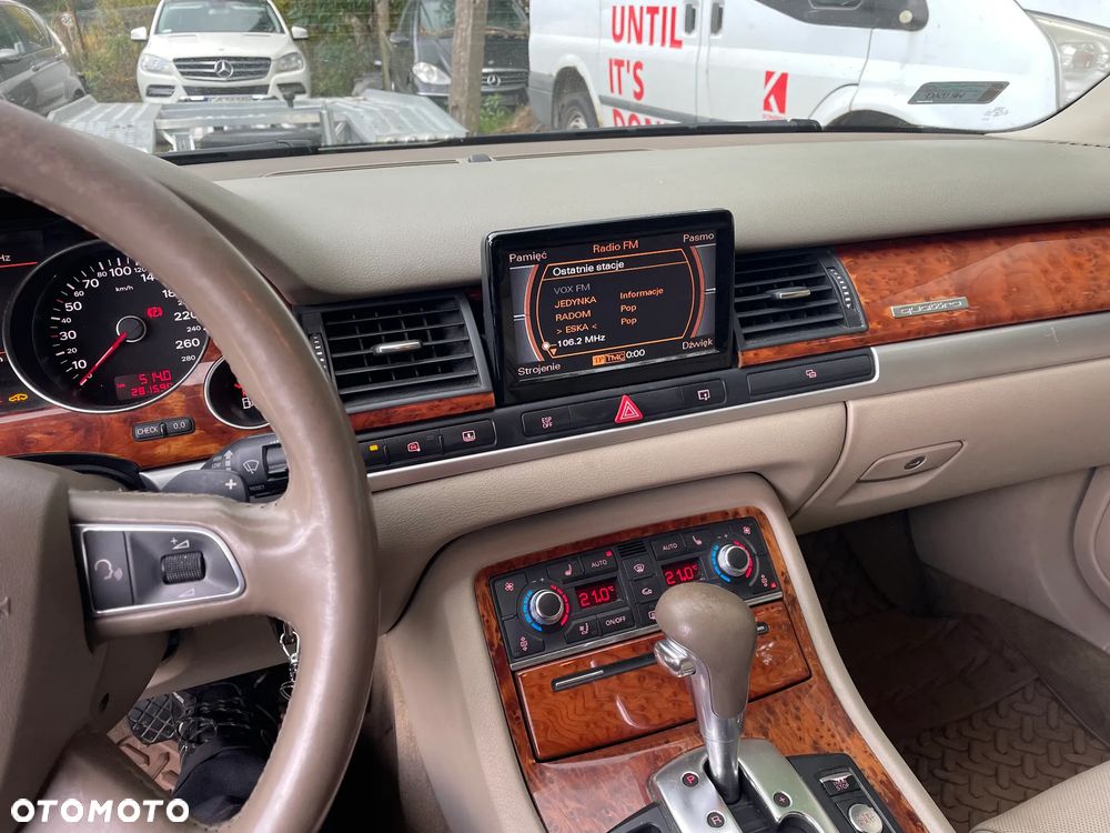 Audi A8 4.2 FSI Quattro - 17