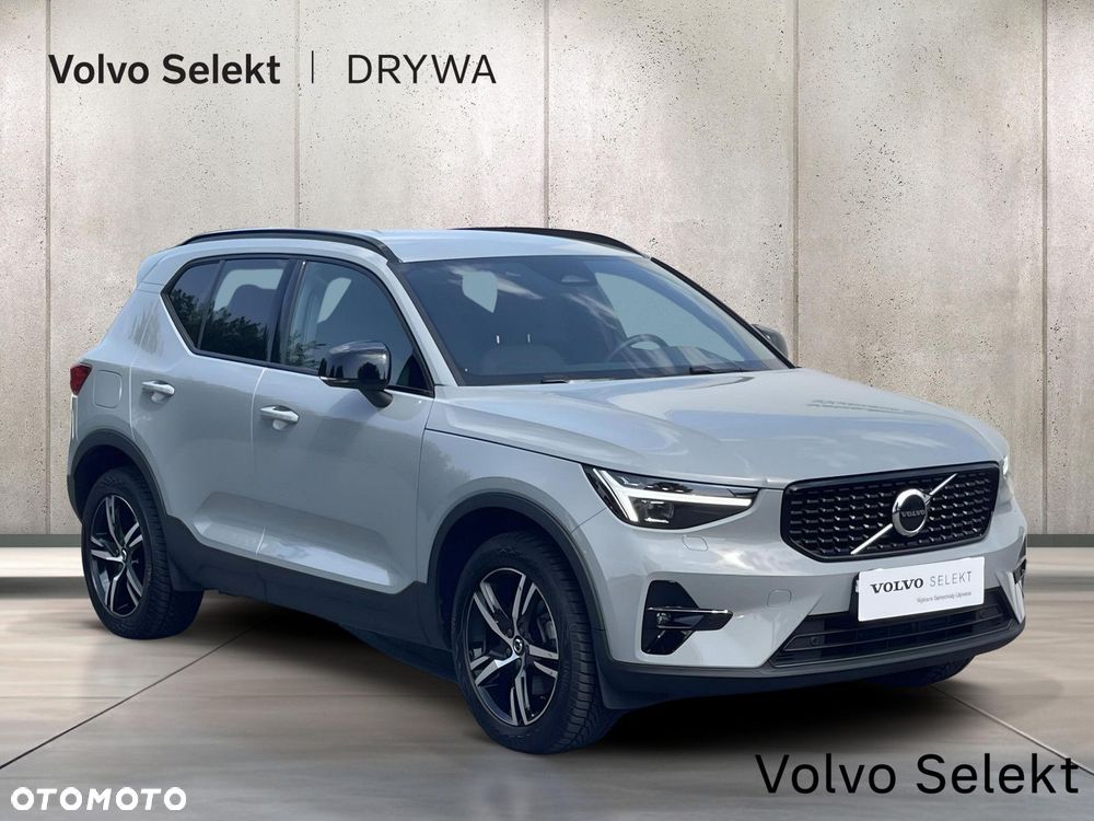 Volvo XC 40 B3 Plus Dark - 9