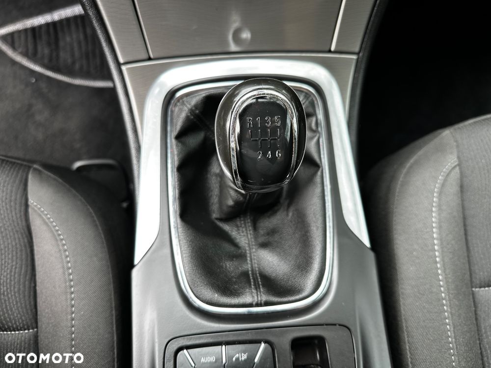 Opel Insignia 1.8 Cosmo - 26