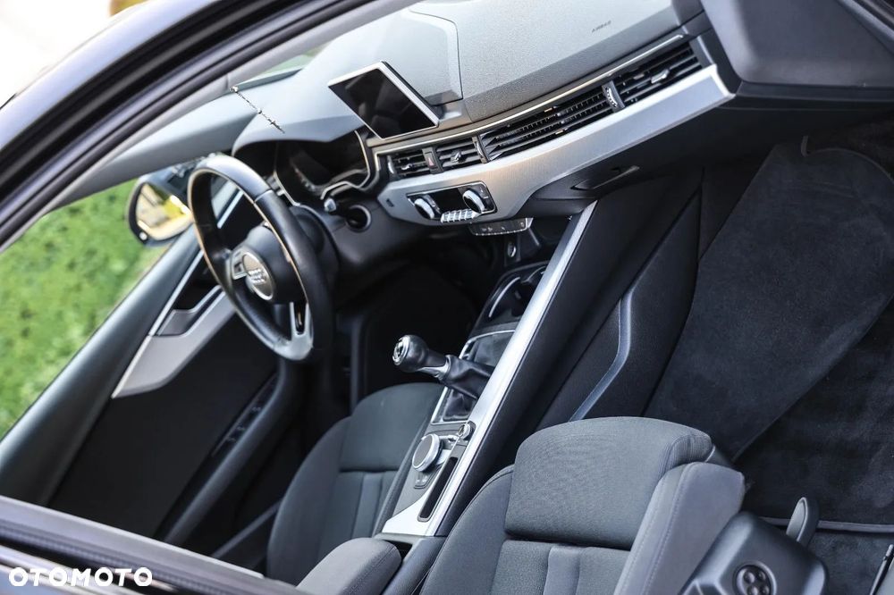 Audi A4 Avant - 11