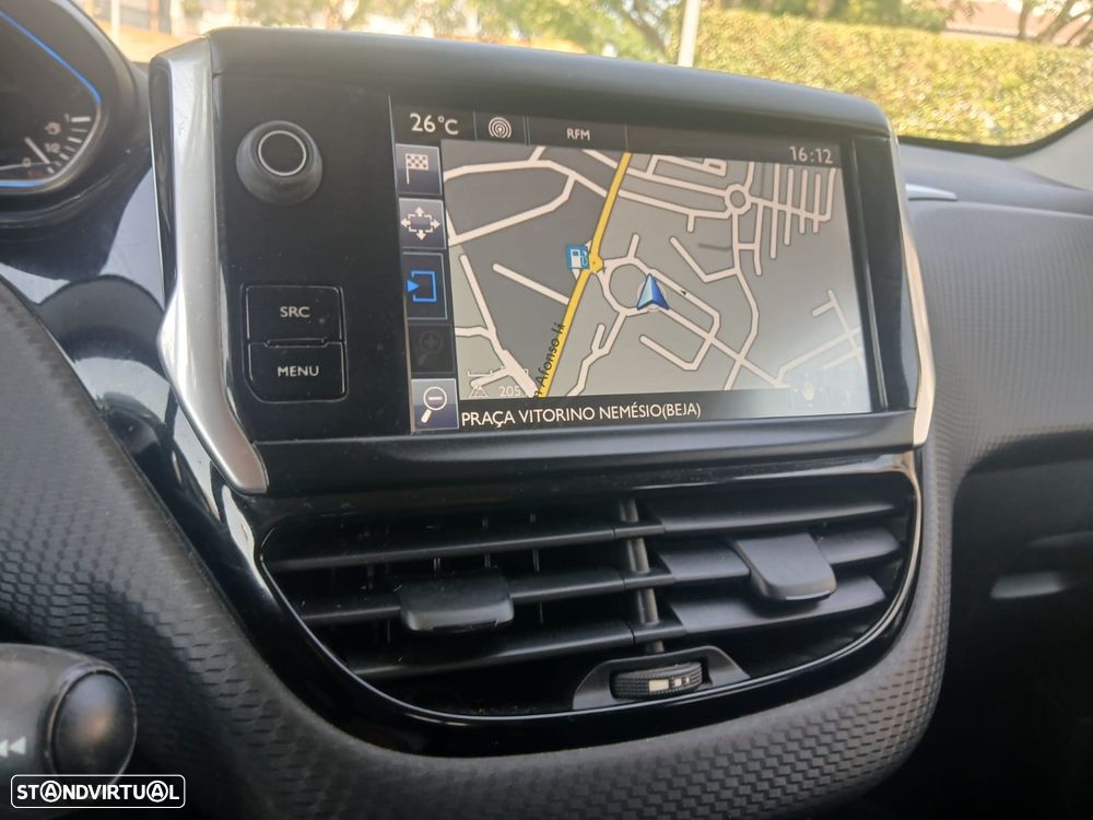 Peugeot 2008 1.2 PureTech Allure - 16