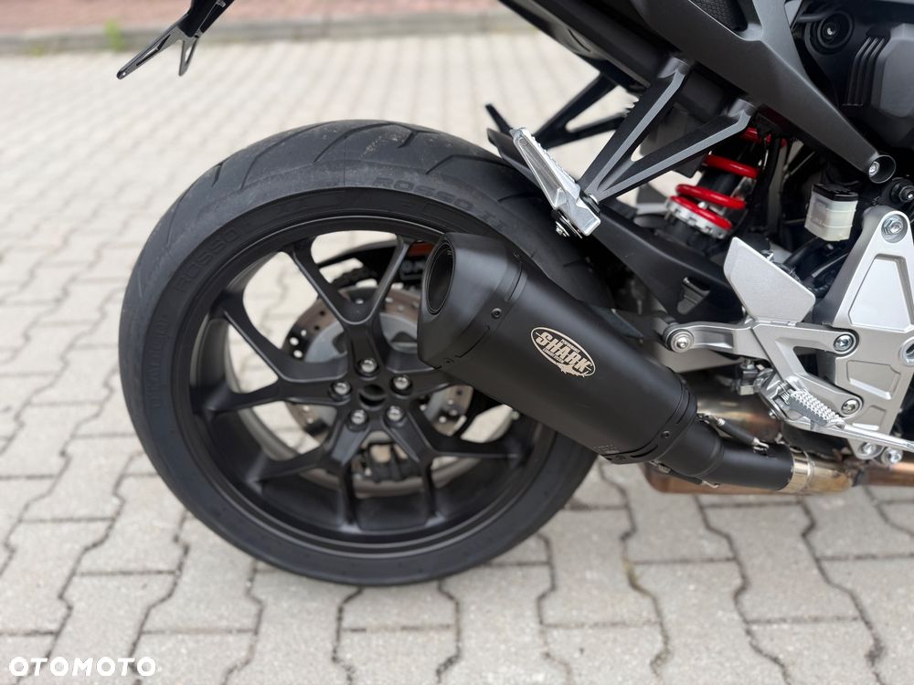 Honda CB - 10