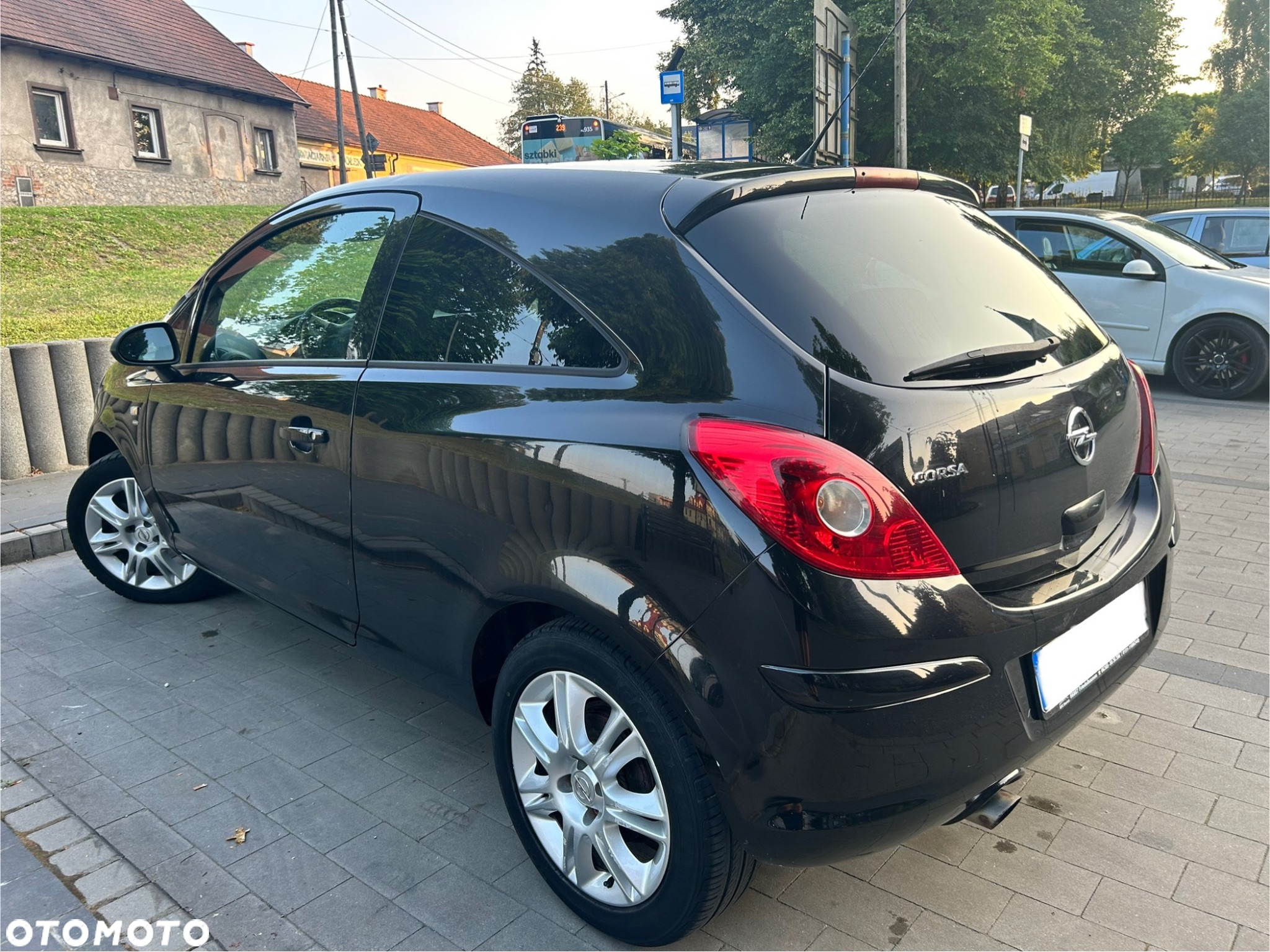 Opel Corsa 1.4 16V Sport - 9