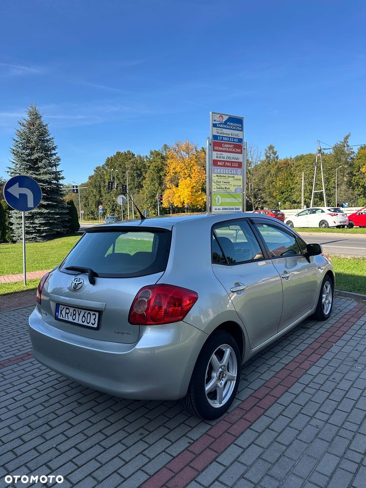 Toyota Auris - 5