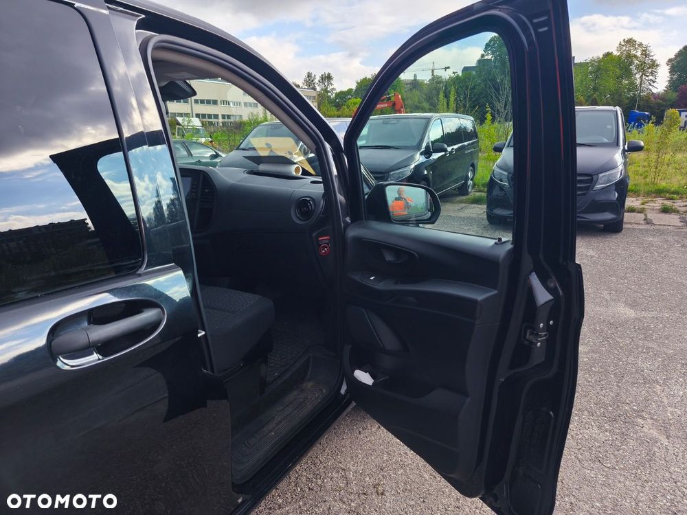 Mercedes-Benz E-Vito - 17