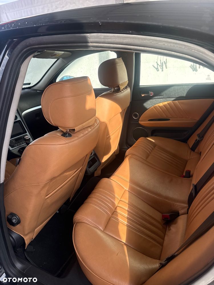 Alfa Romeo 159 3.2JTS Q4 ti - 5